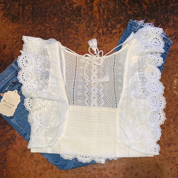 NWT Altar'd State Ivory Eyelet Etta Top - Picture 4 of 6